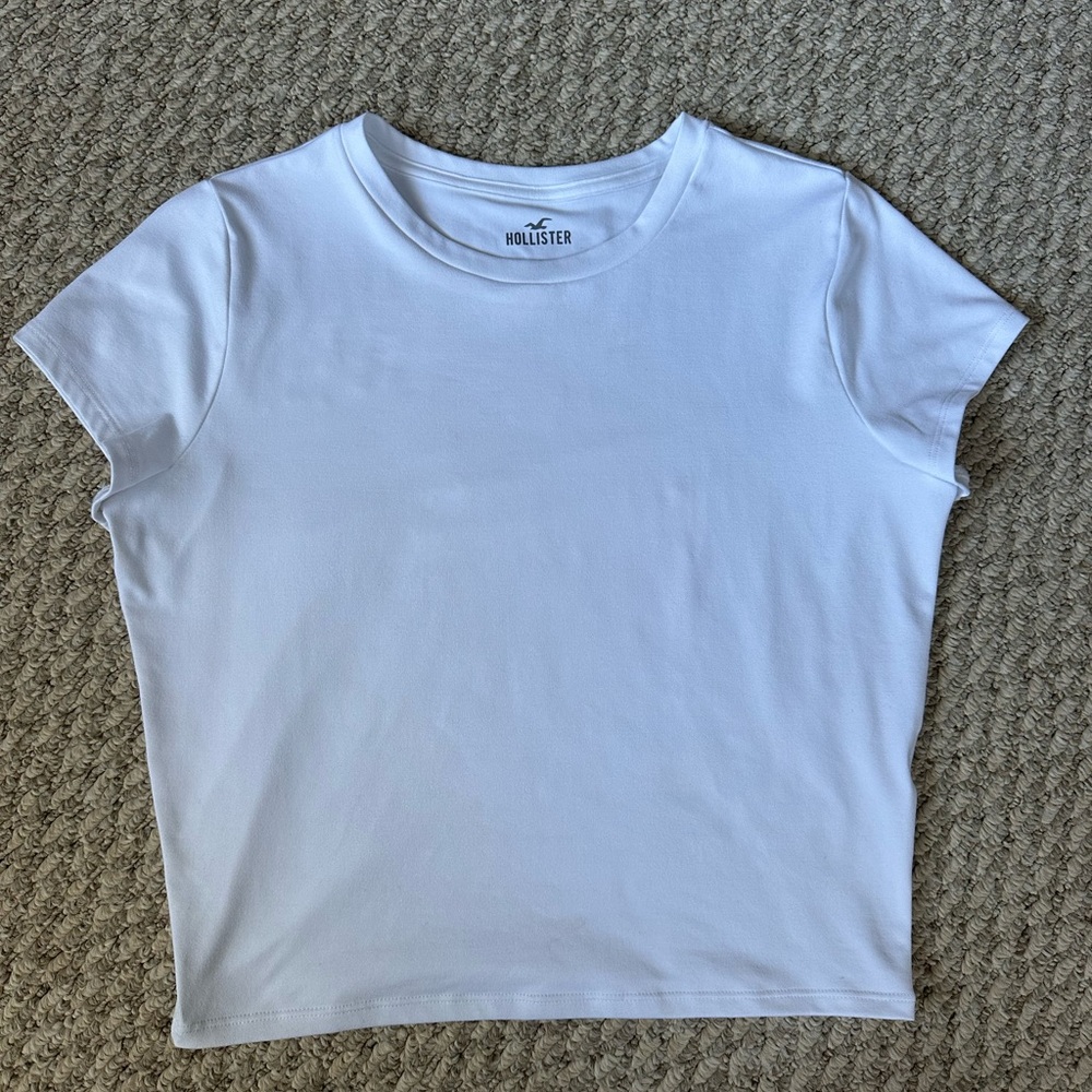 Hollister Soft Stretch Seamless Fabric Crew Baby Tee (large)